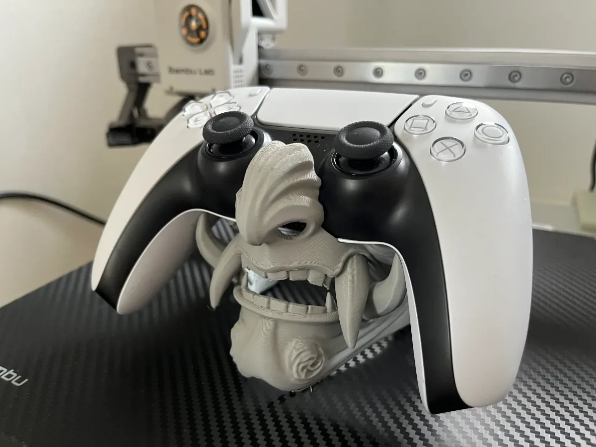 Oni Mask - PS5 Controller Holder